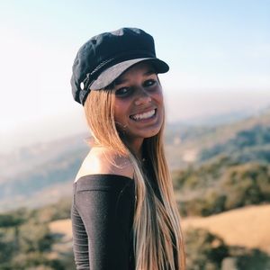 Meet your Posher, Anna